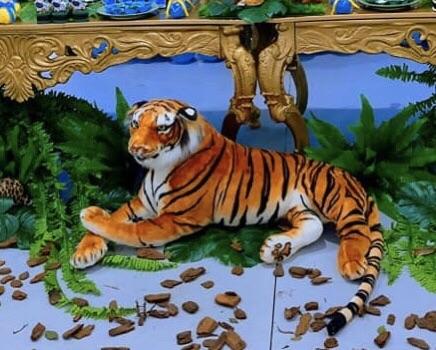 Tigre pelúcia grande
