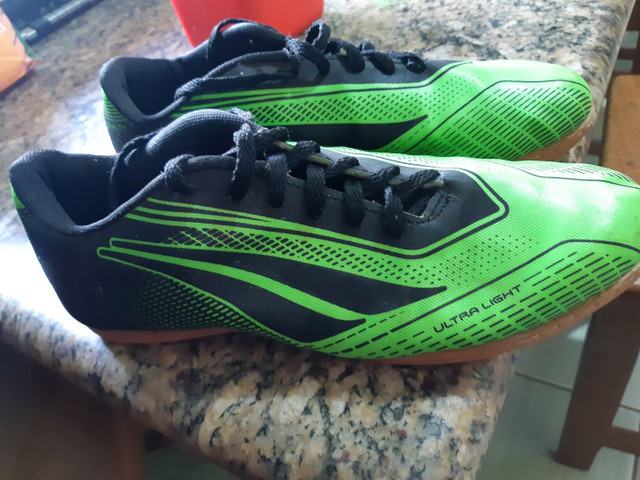 chuteira society penalty ultra light