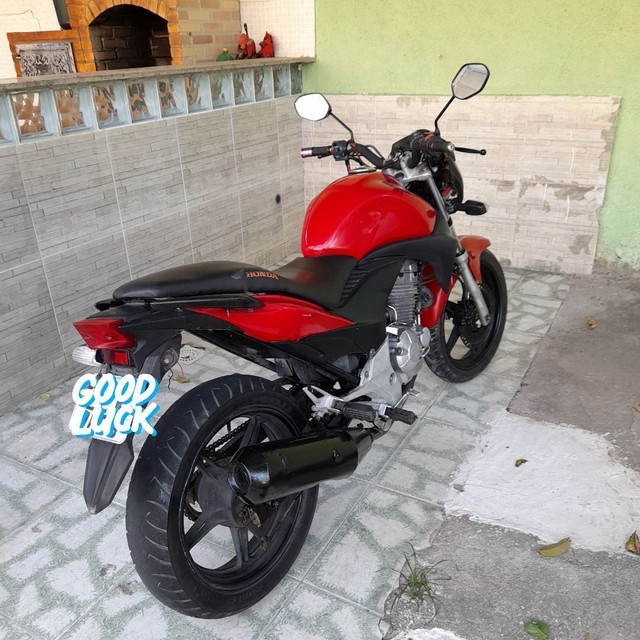 CB 300 ABAIXEI PRA SAIR!