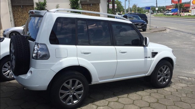 PAJERO TR4 2015
