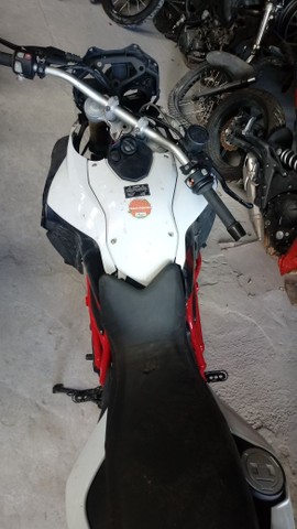 Sucata de moto para retirada de peças Bmw F 800 2014/2015 - Foto 4