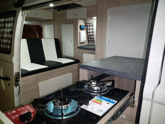 Montagem motorhome Motorcasa kombi - Foto 2