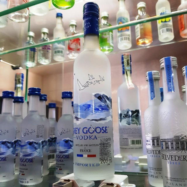 grey goose vodka grey goose vodka