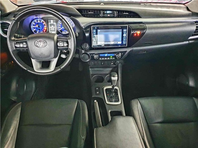 Toyota Hilux 2017 2.7 srv 4x2 cd 16v flex 4p automático - Foto 4
