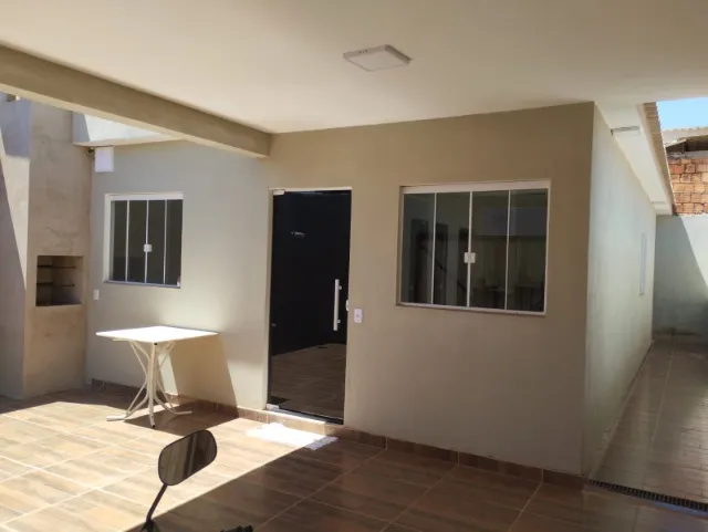 Excelente Casa com 3 Qtos, Suíte,