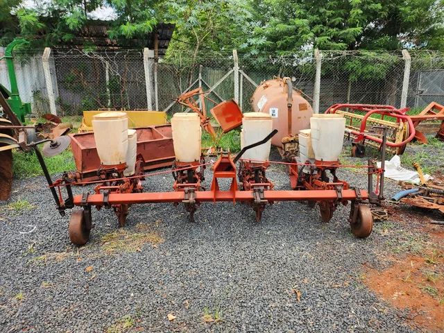 Plantadeira Jumil 2040 com Kit de plantio direto