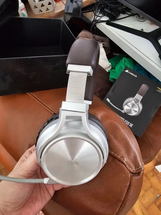 Fones de Ouvido Sem Fio - Corsair Virtuoso RGB 7.1 - Foto 3