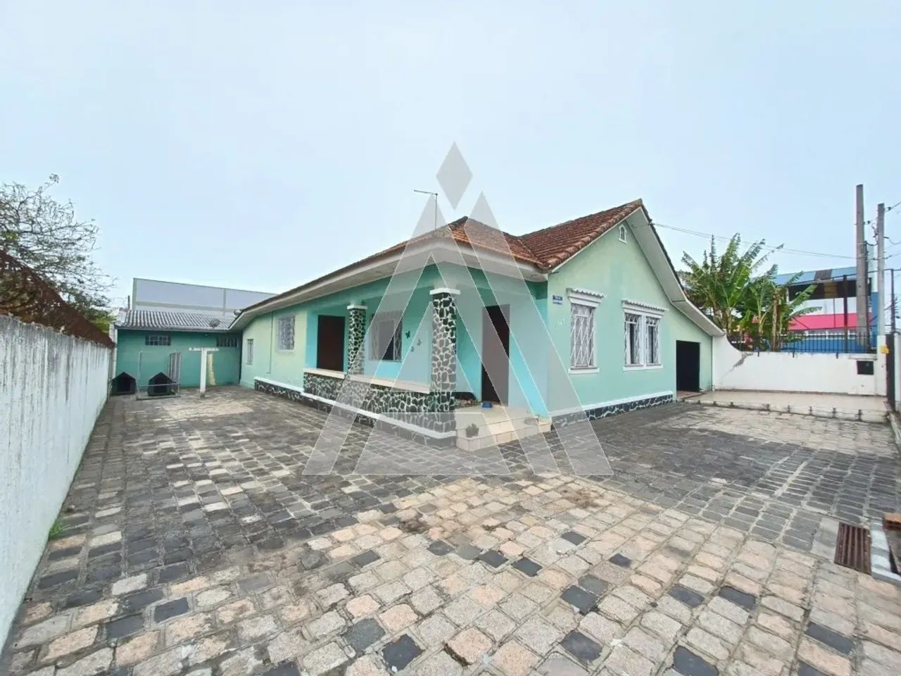 Residência Comercial para alugar por R$ 7000.00, 370.00 m2 - CENTRO - SAO JOSE DOS PINHAIS - Foto 2