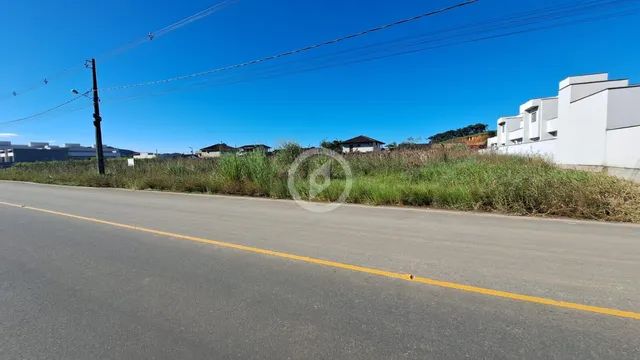 Lindo Terreno de 669 metros quadrados.