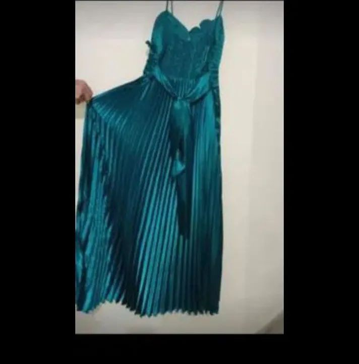 Vestido longo de festa vem com Echarp Verde .  - Foto 3