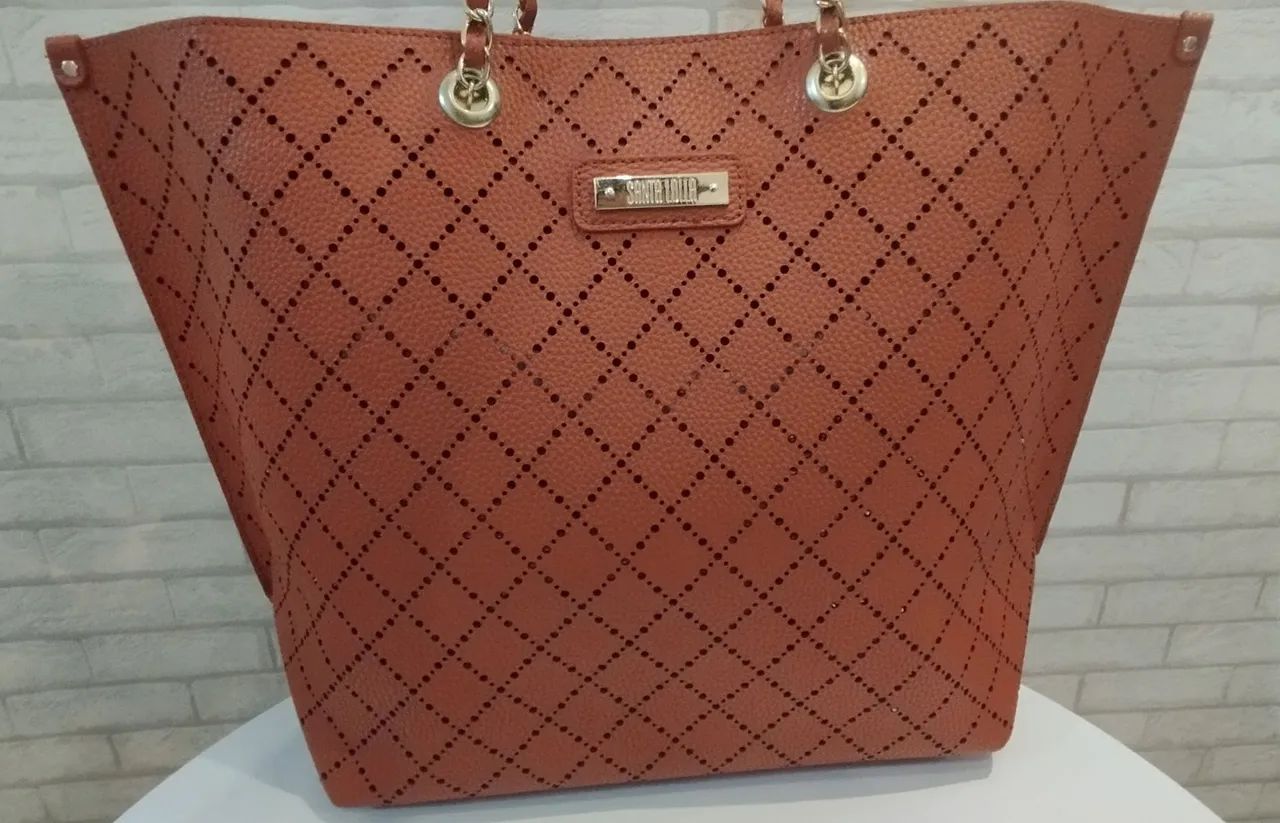 Bolsa Santa Lolla Perfuros Caramelo - Foto 4