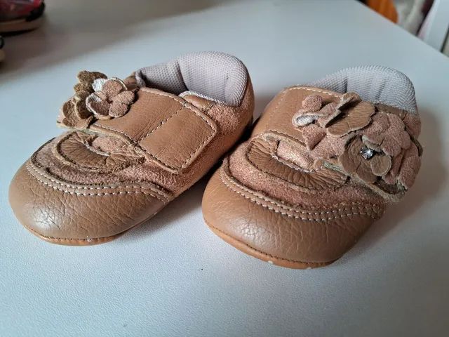 Tênis em Couro Bebê - Tamanho 16