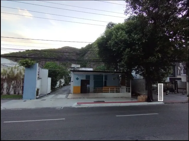 Área 2865m Avenida Nossa Senhora da Penha para vender