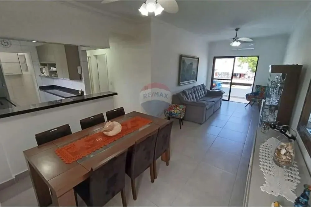 Apartamento a venda na praia da enseada Guaruja SP