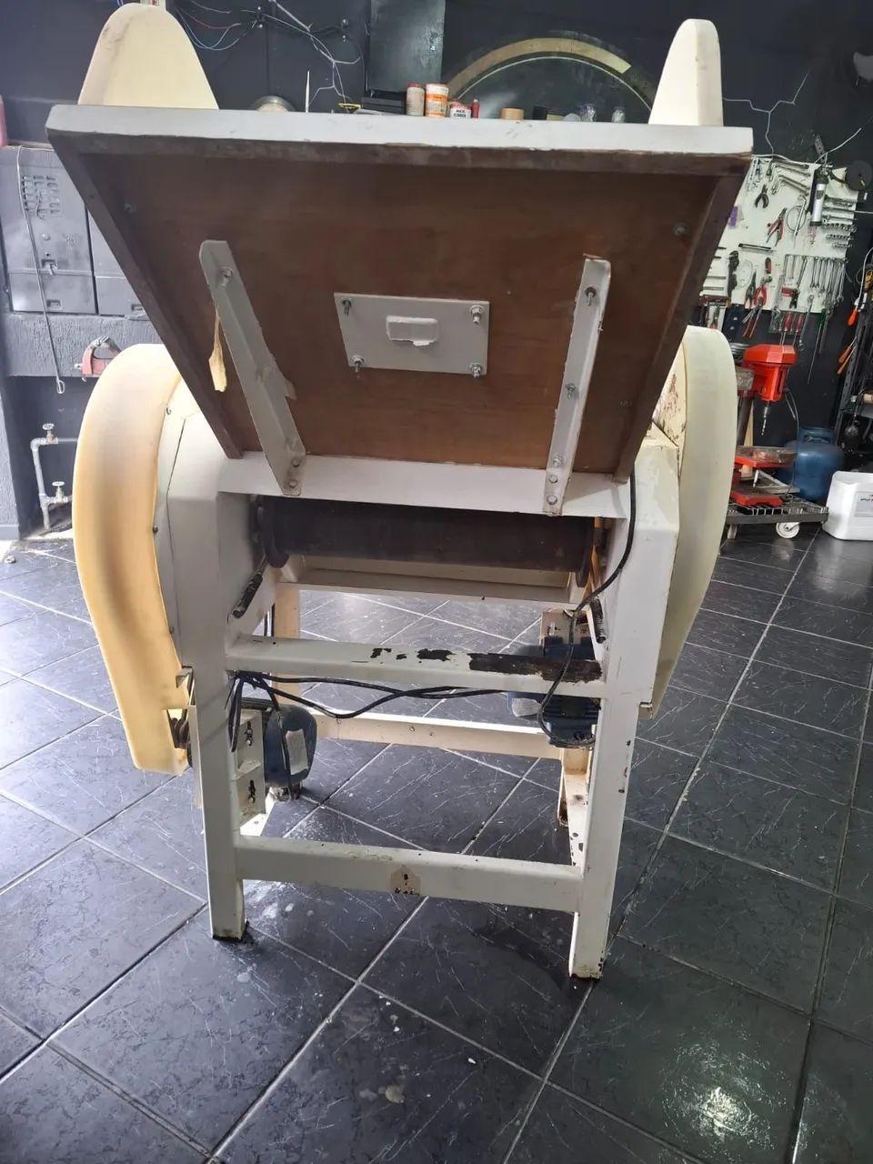 Cilindro Hyppolito  rolo de 60 cm - Foto 4