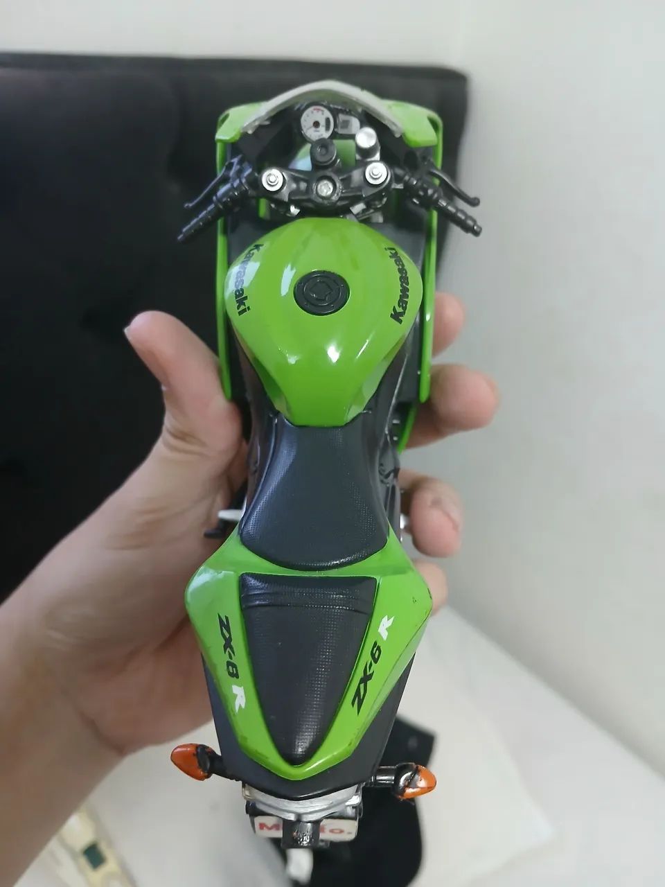 Miniatura Maisto Kawasaki Ninja ZX-6R Verde - Colecionador