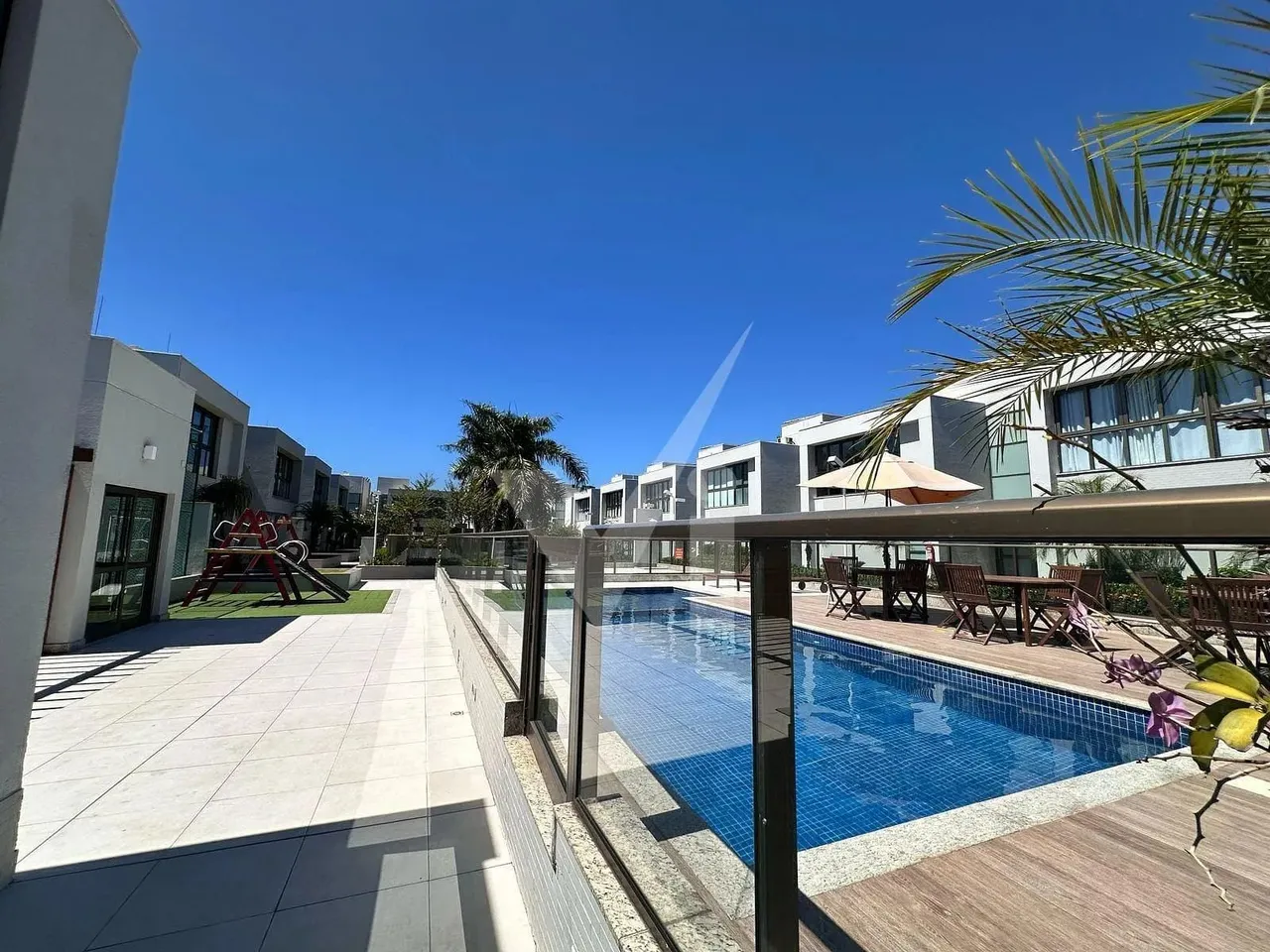 Maravilhosa casa para locação com 5 quartos sendo todos suites , Mata da Praia, Vitória, E