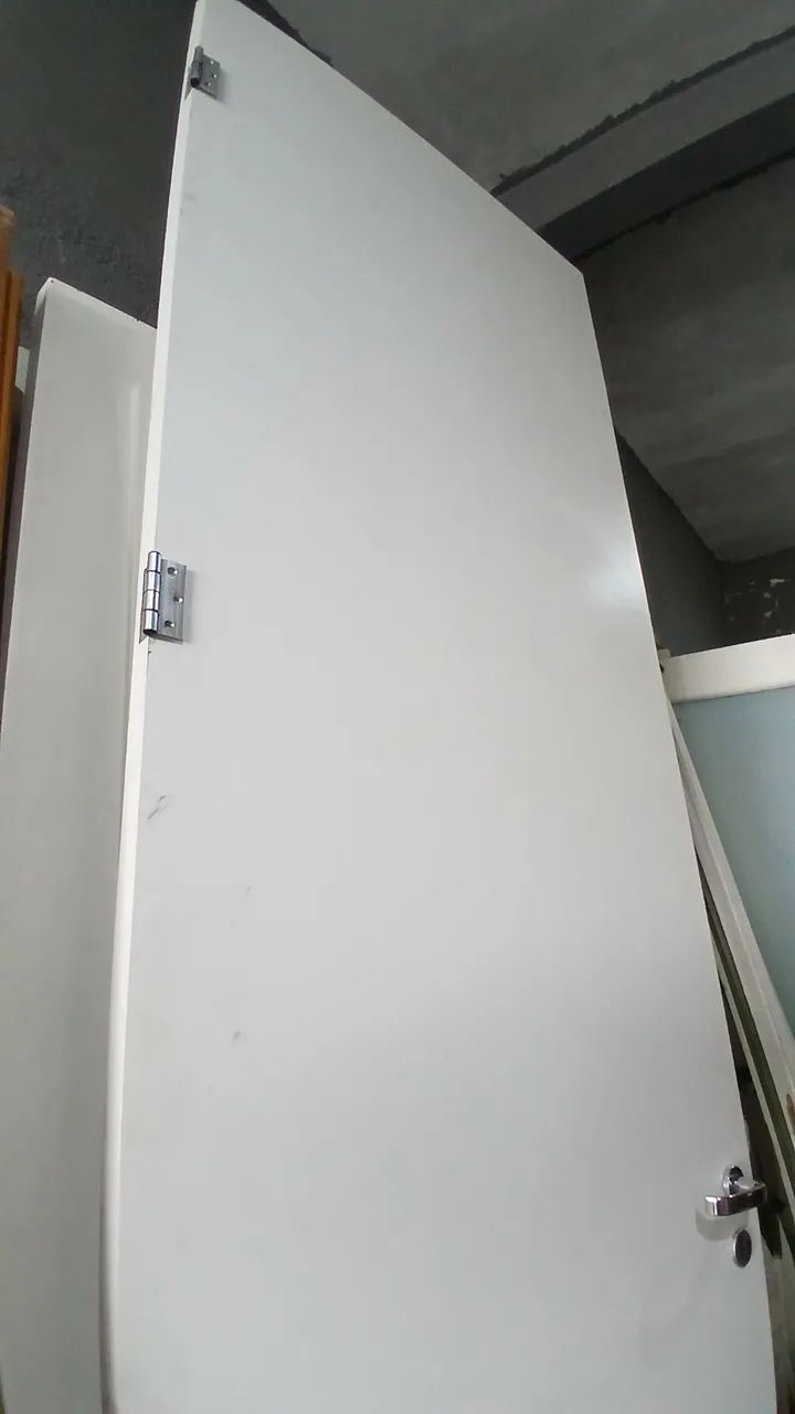 Folha de Porta Madeira Maciça Acabamento Fórmica 81,5 x 2,65 - Foto 3
