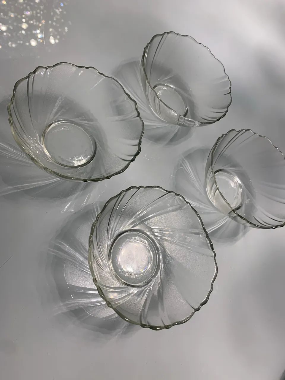 Kit de Tigelas 4 vidro transparente 12x6cm + 4 de plástico rígido 15x15x4cm altura  - Foto 6