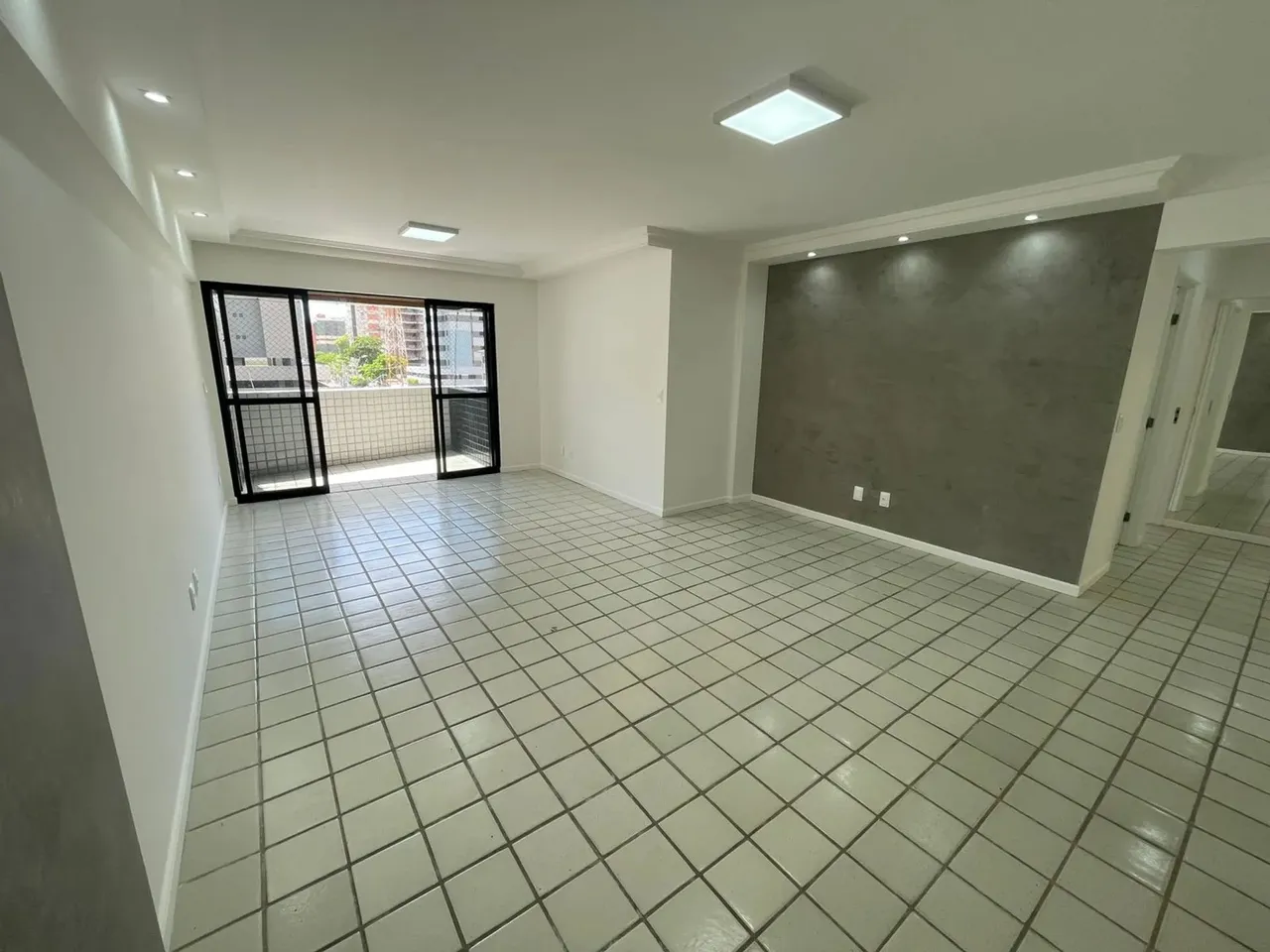 Imóvel para venda possui 125 metros quadrados com 3 quartos em Ponta Verde - Maceió - AL