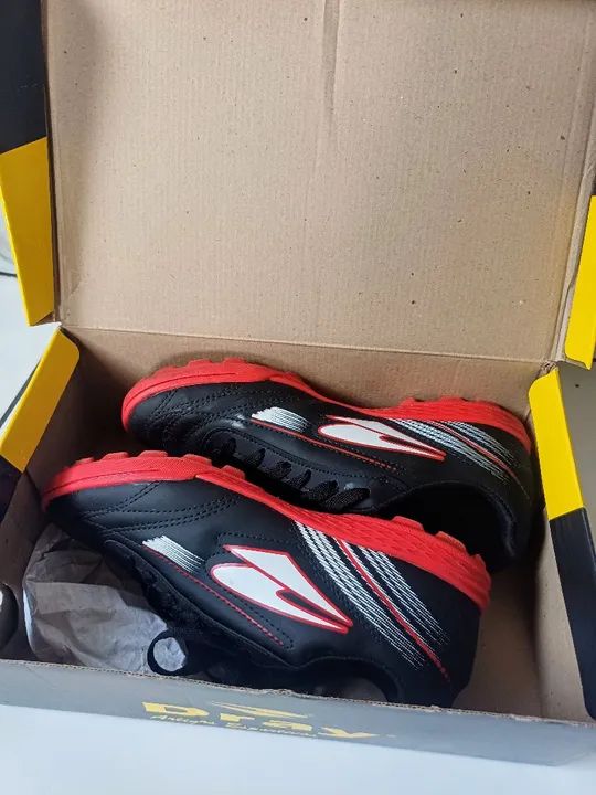 Chuteira - Tamanho 40 - Nova - Entrego  - Foto 2