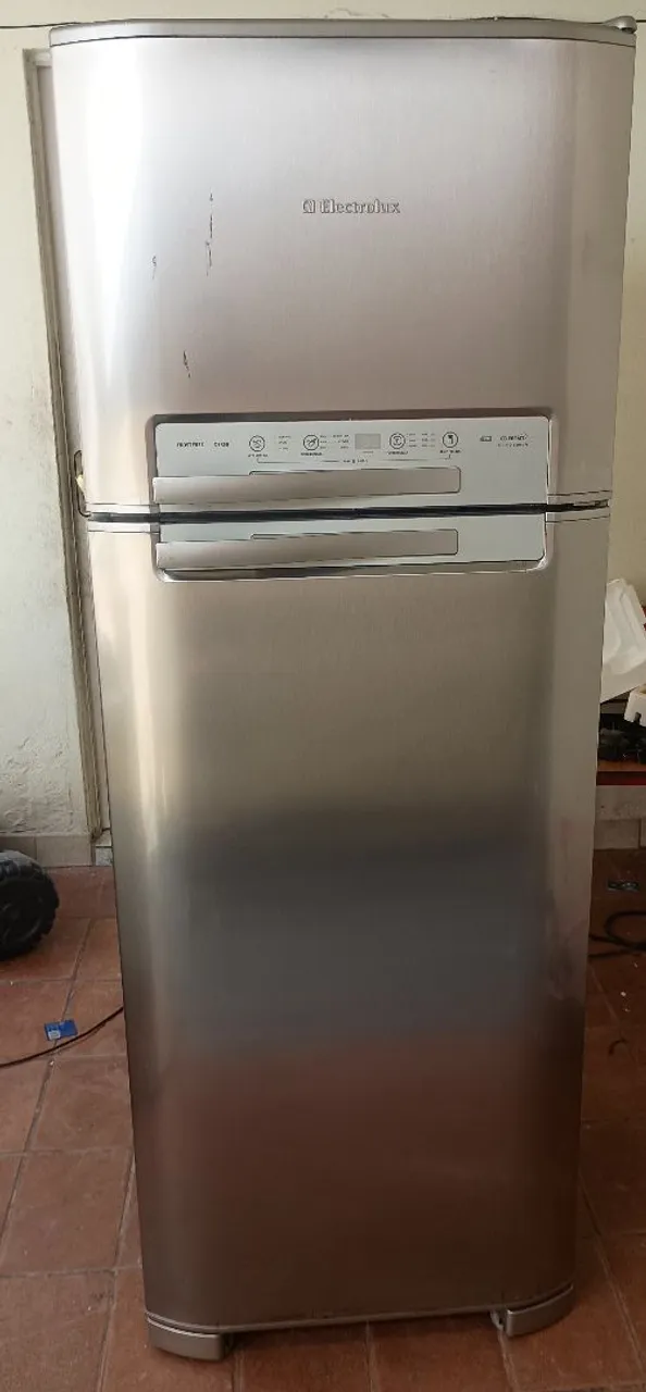 VENDO ESTA GELADEIRA DUPLEX FROST FREE