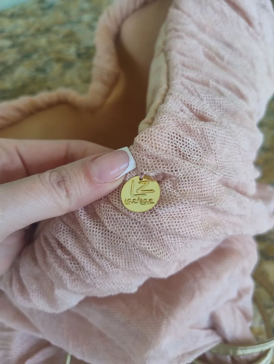 Vestido Longo Rosa com Cinto Dourado - Foto 4