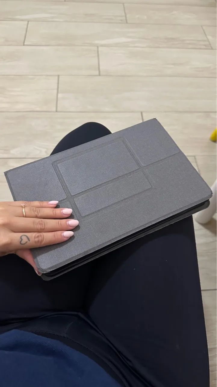 VENDO TABLET + TECLADO64312213302913123