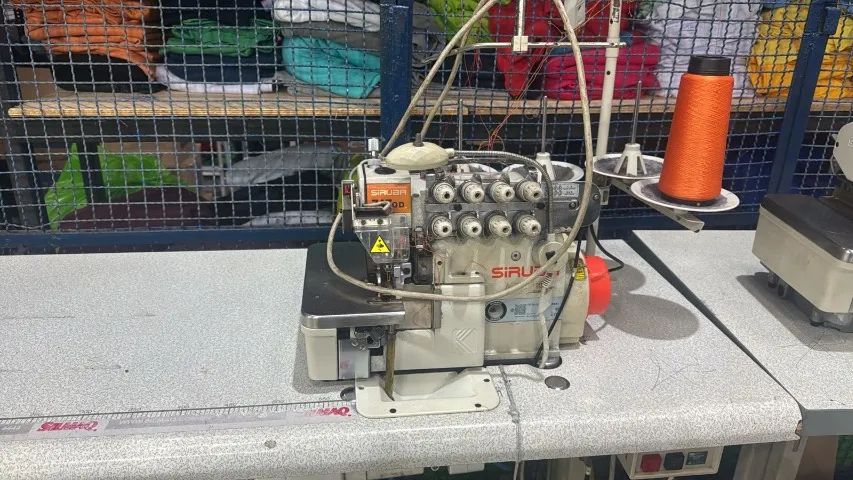 Lote de Maquinas Siruba eletronica e semi eletronica - Foto 5