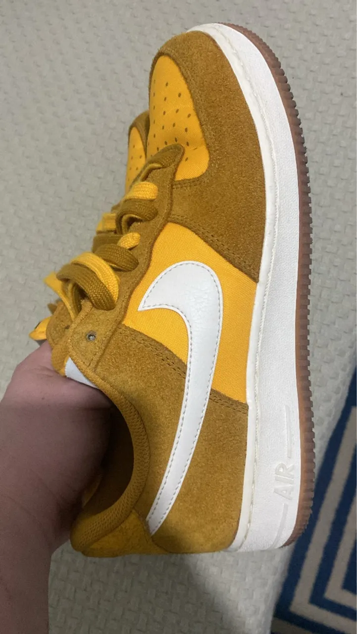 Nike air force amarelo - 40