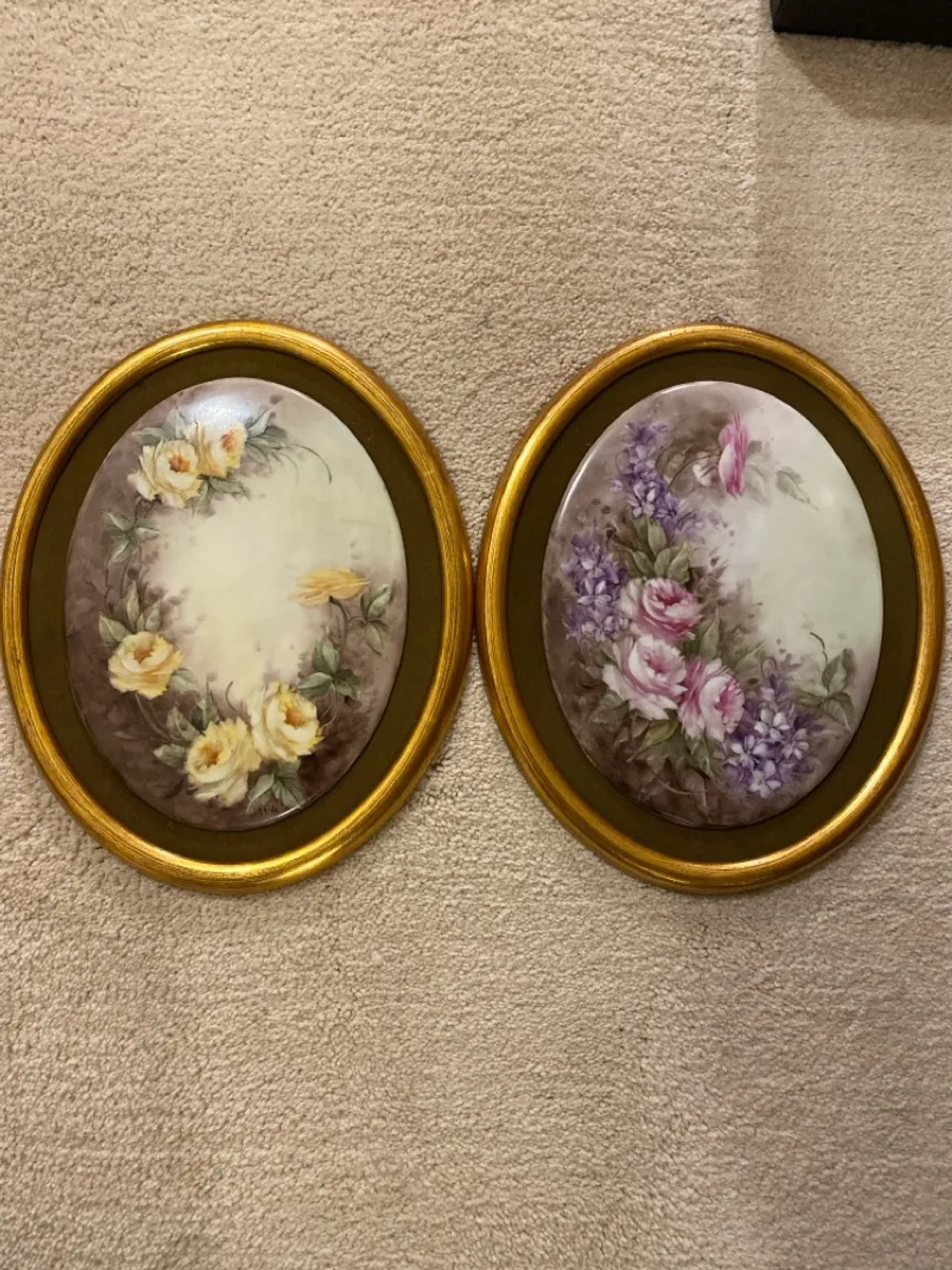 Quadros Decorativos com Flores em Moldura Dourada