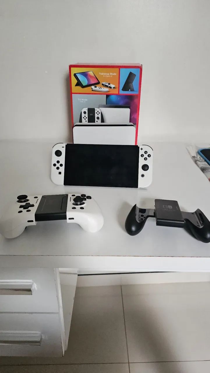 Nintendo Switch OLED Desbloqueado SD 128GB +  Joystick LinYuvo