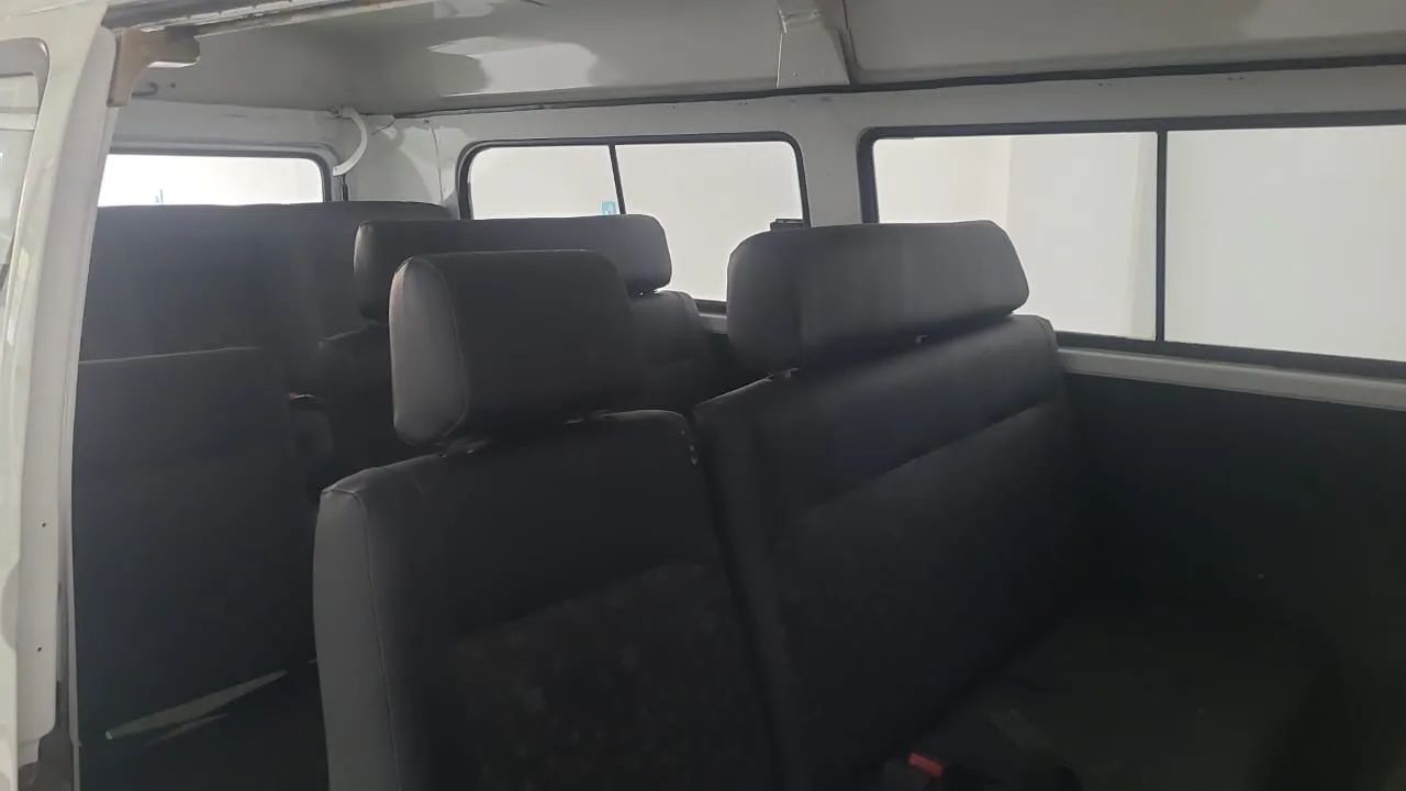 Vende-se Kombi completa 2012/2013 - Foto 9