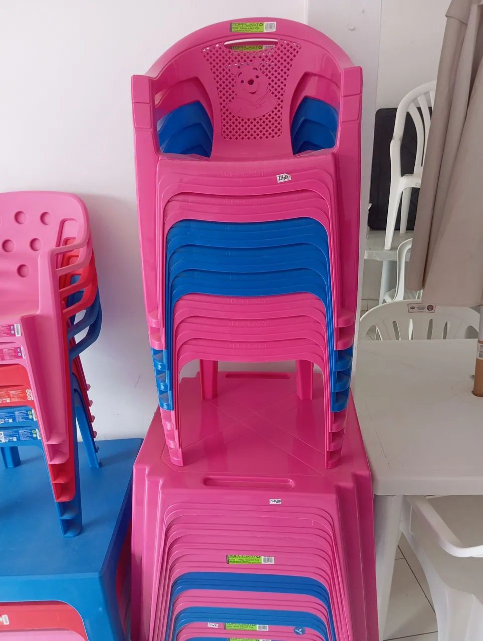 Mesas e cadeiras infantil em vários modelos e cores - Foto 3