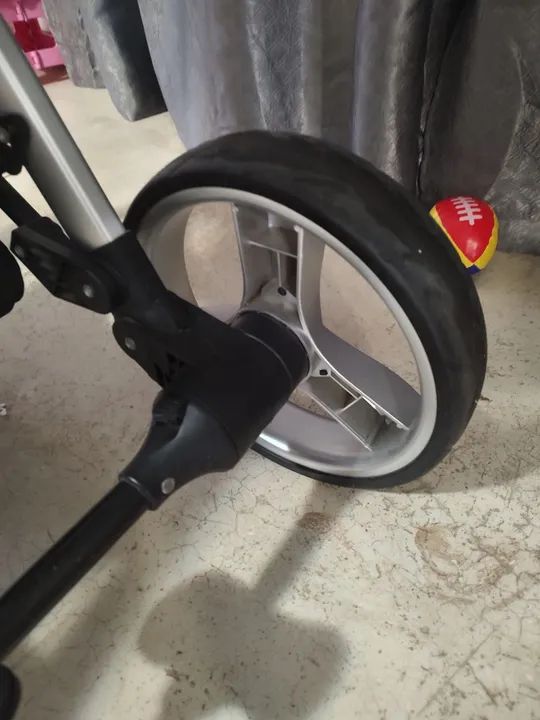 Carrinho + bebê conforto Fischer price - Foto 5