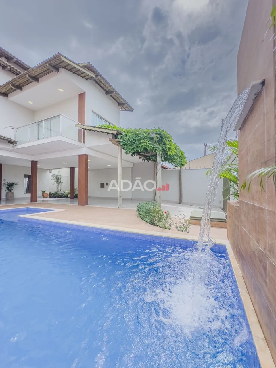 Sobrado alto padrão - Direto com proprietária