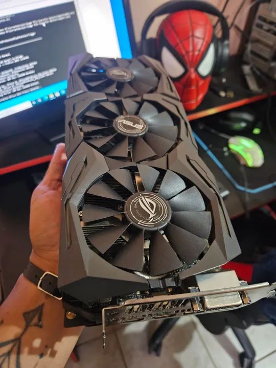 Placa de Vídeo ASUS Rog Strix GTX 1080ti 11gb  - Foto 2