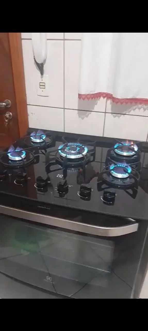Fogão Electrolux 5 bocas com acendimento automático
