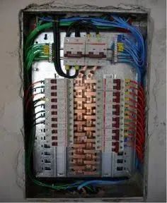 ELETRICISTA CAMBUCI - SP