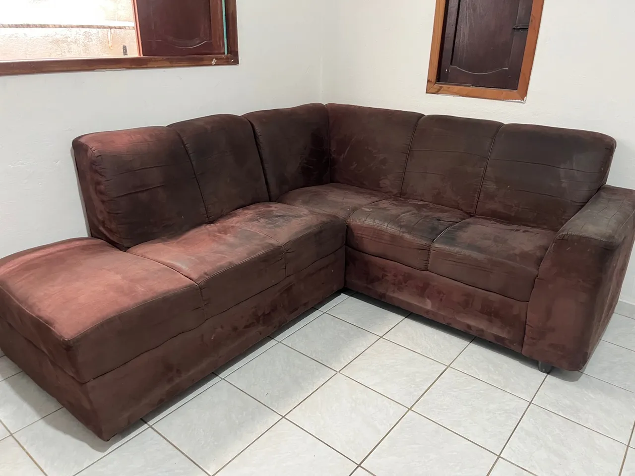 Sofá de Canto Marrom