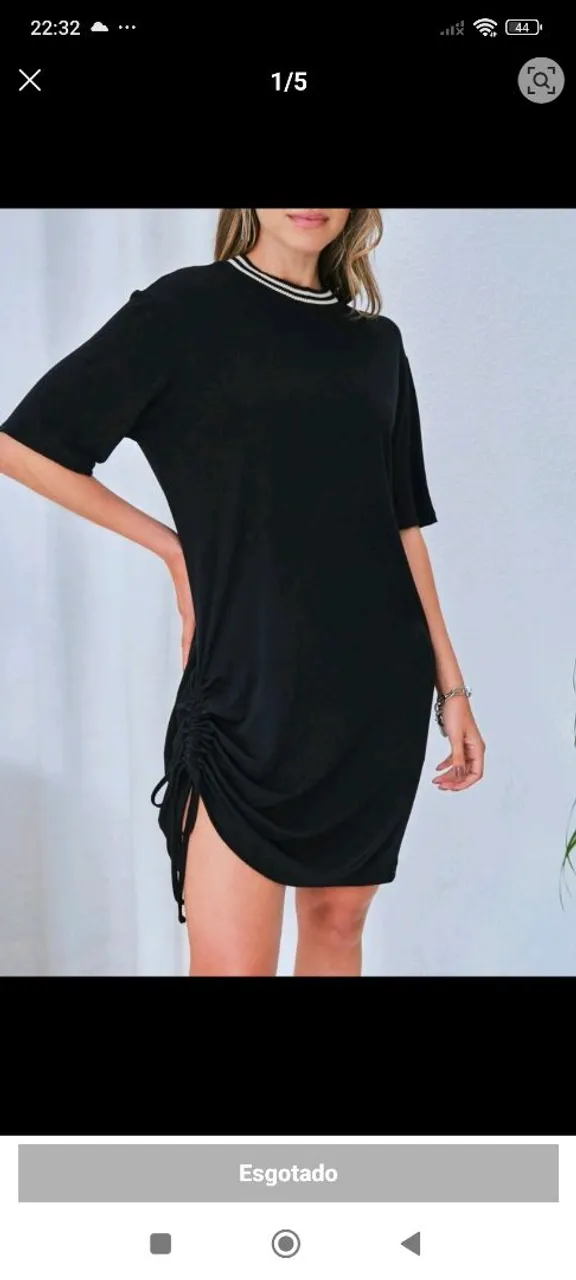 Vestido preto com detalhe drapeado