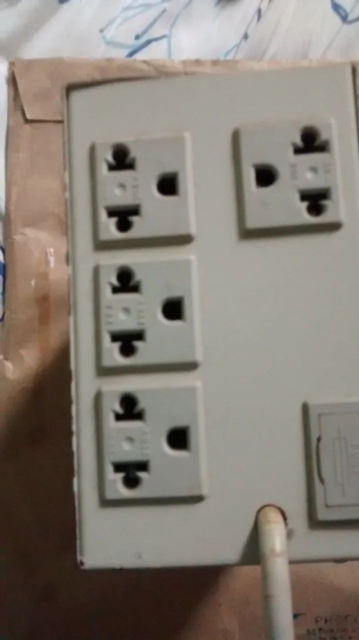 Estabilizador 1 kva volts - Foto 2