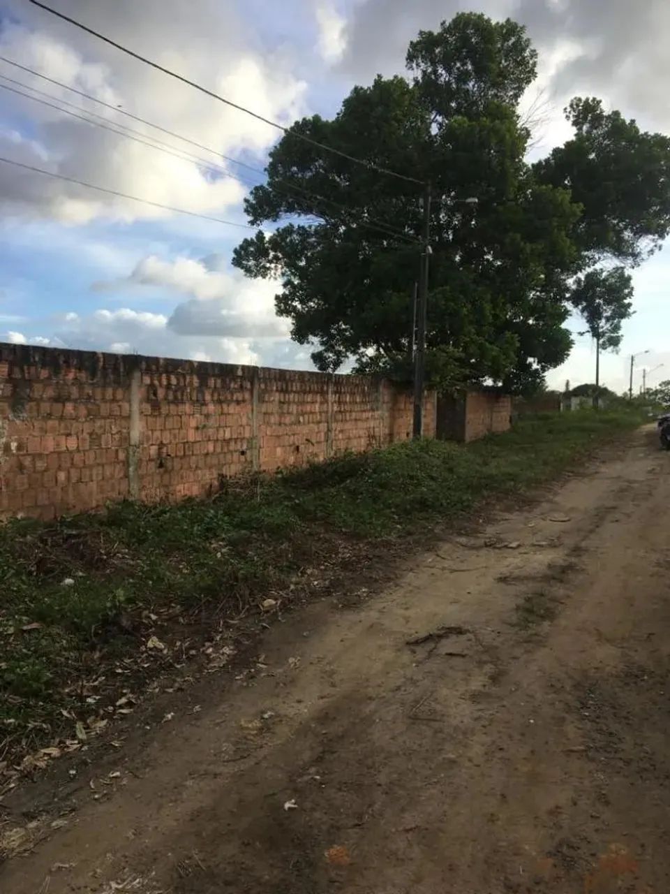 Ótimo Terreno 1.333m2 de Esquina, Todo Murado, Casa em Construção, Aldeia Km 09, Aceito Ca - Foto 3