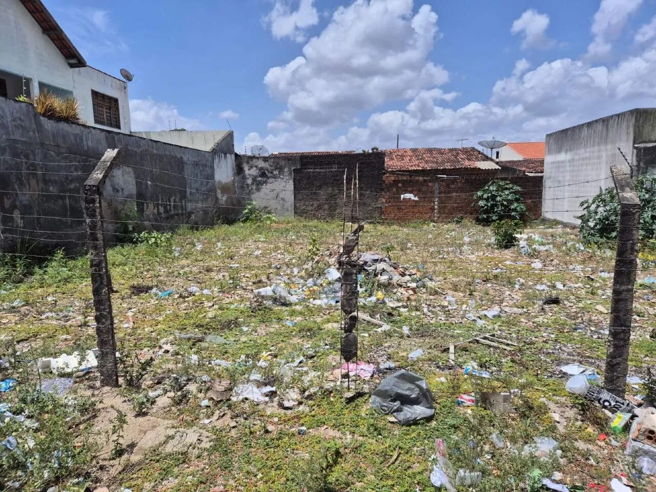 Terreno com à venda, 160 m² - Santa Cruz - Campina Grande/PB