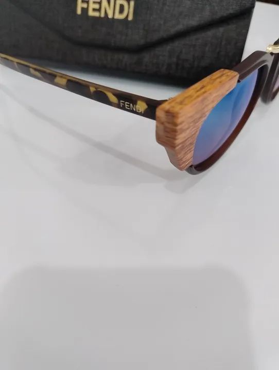 Novooo...na...caixa....case....fendi - Foto 3