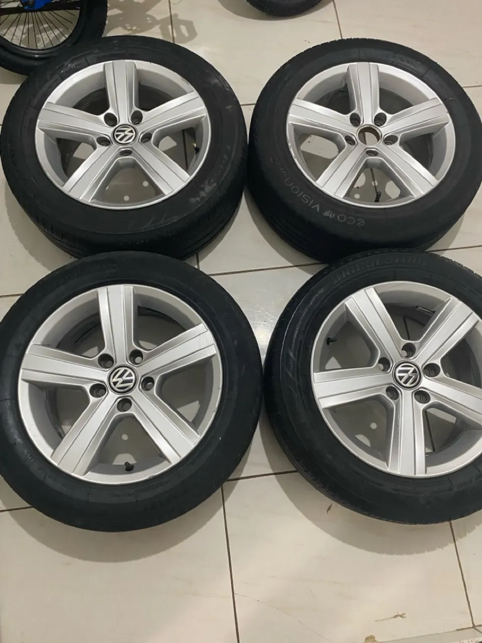 *34 Rodas de liga leve Volkswagen Golf tsi aro 16 2.000reais