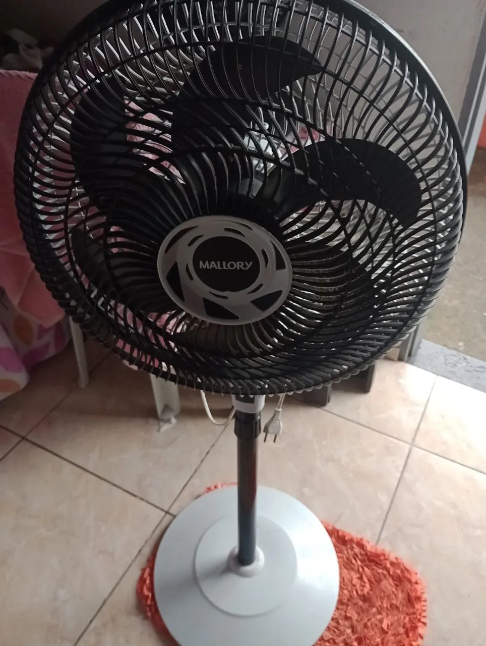 Ventilador de coluna Mallory