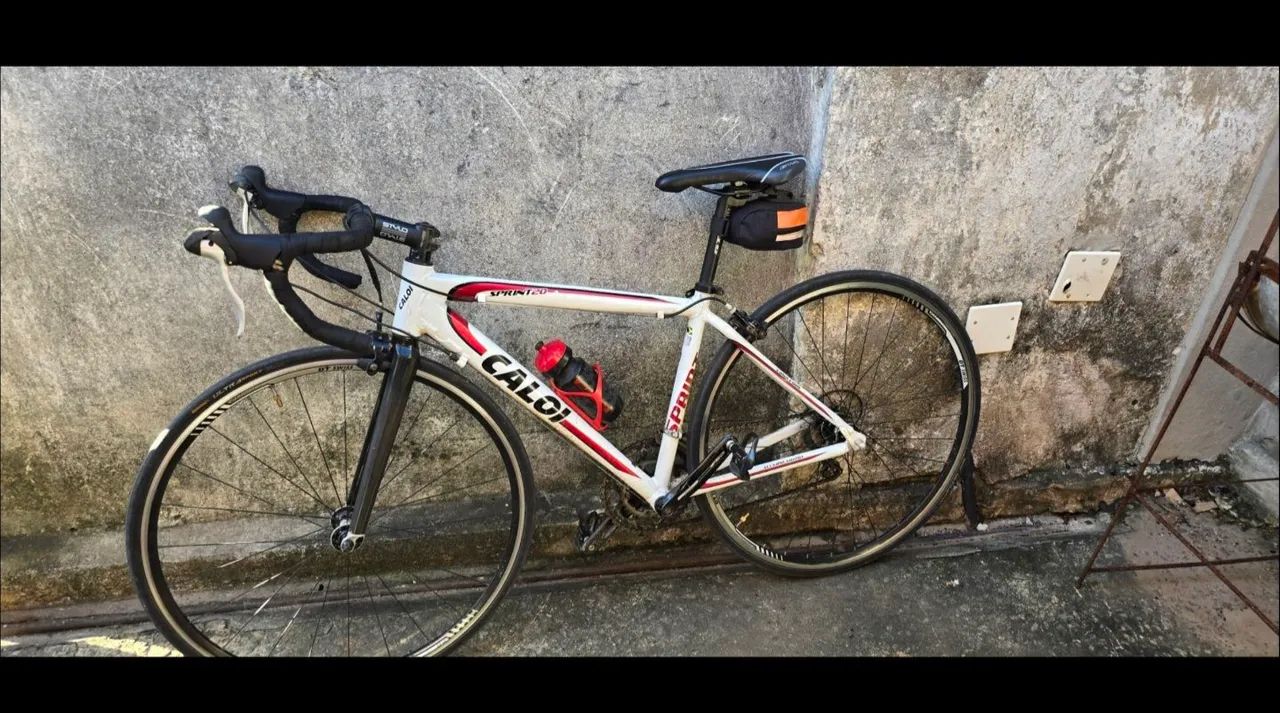 Bicicleta speed caloi  de alumínio e garfo de carbono - Foto 3