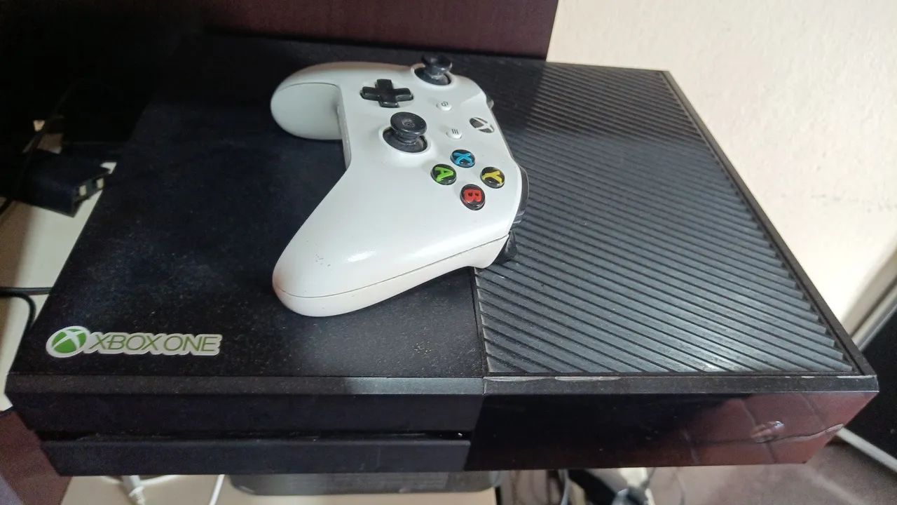 Xbox One 1TB -com caixa e tudo - Foto 3