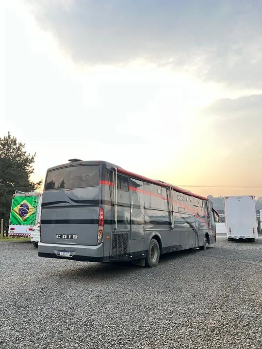 MOTORHOME COM CAVALEIRA - Foto 4
